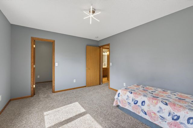 7060 137th Avenue NW, Ramsey, MN 55303