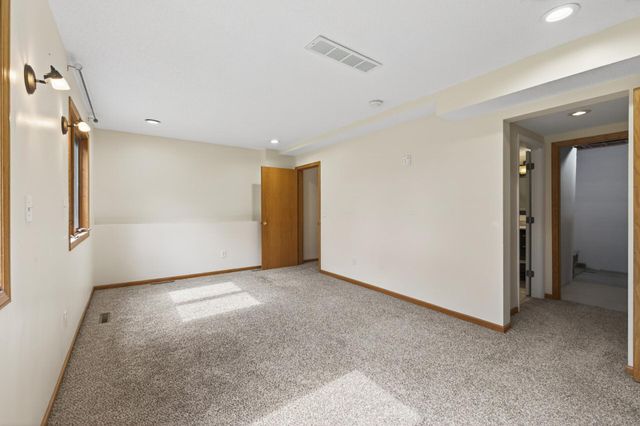 7060 137th Avenue NW, Ramsey, MN 55303