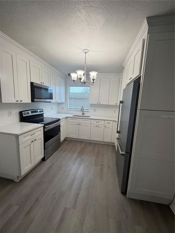 2331 NANSEN AVENUE, Orlando, FL 32817