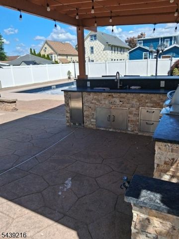 437 Buffalo Ave, Paterson City, NJ 07503