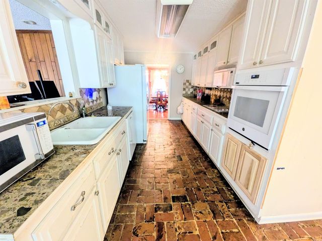 128 Elaine, Camden, AR 71701