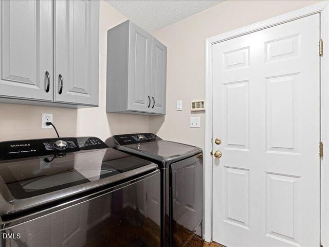 8625 Vanburgh Court, Raleigh, NC 27615