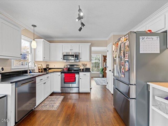 8625 Vanburgh Court, Raleigh, NC 27615