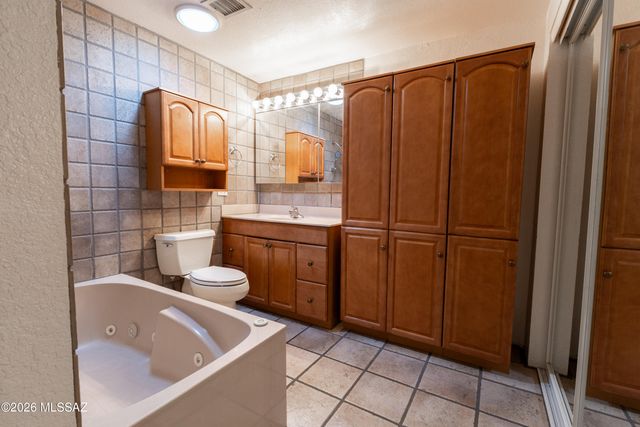 7110 E 34th Street E, Tucson, AZ 85710