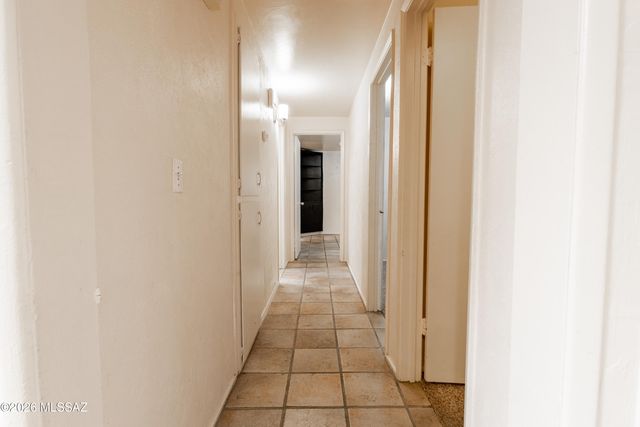 7110 E 34th Street E, Tucson, AZ 85710