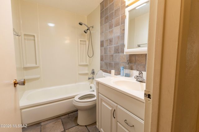 7110 E 34th Street E, Tucson, AZ 85710