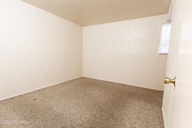 7110 E 34th Street E, Tucson, AZ 85710