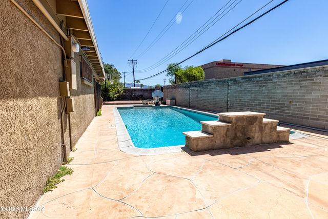 7110 E 34th Street E, Tucson, AZ 85710