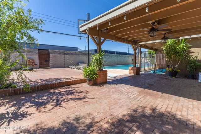 7110 E 34th Street E, Tucson, AZ 85710