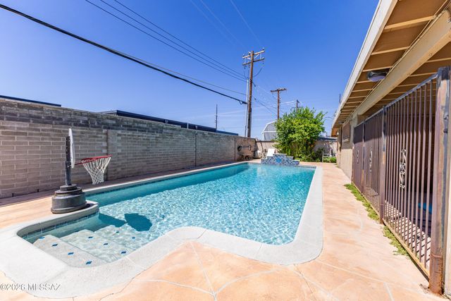 7110 E 34th Street E, Tucson, AZ 85710