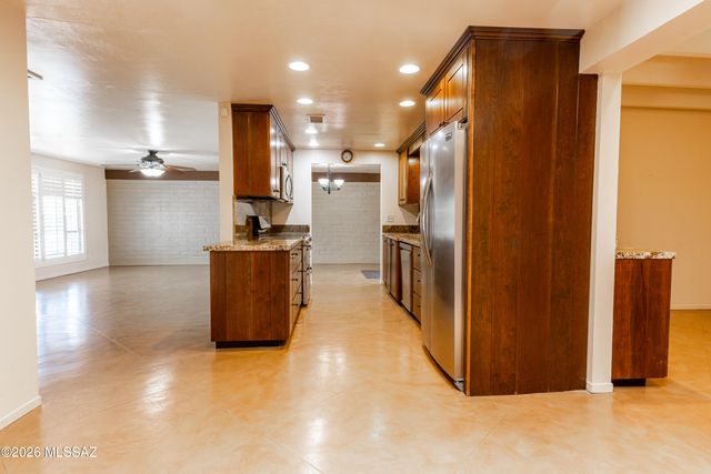 7110 E 34th Street E, Tucson, AZ 85710