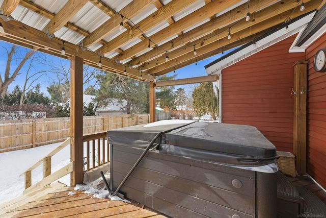 3165 10th Avenue, Port Huron, MI 48060