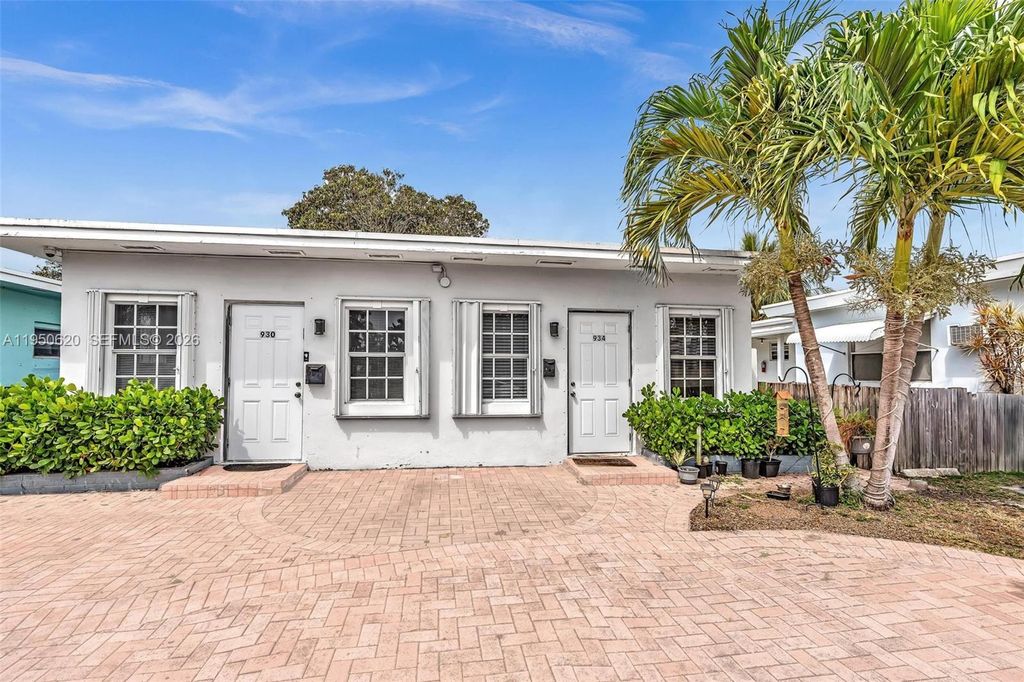930 N 16th Ave 2, Hollywood, FL 33020