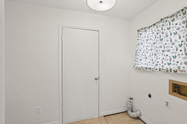 503 Dover LN, Round Rock, TX 78664