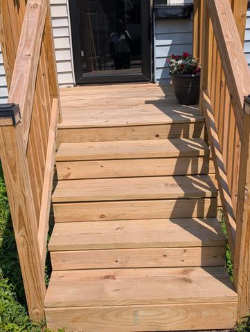 6027 Wallace Road, Hammond, IN 46320