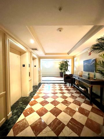 806 E Windward Way 216, Lantana, FL 33462