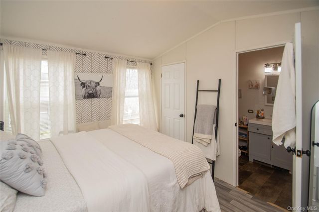 9 Lily Court, Highland Mills, NY 10930