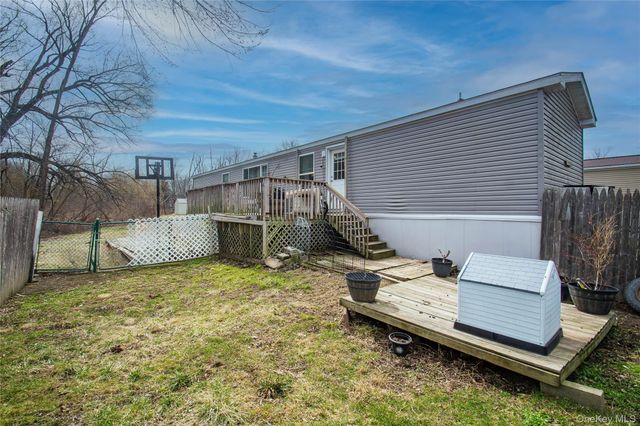 9 Lily Court, Highland Mills, NY 10930