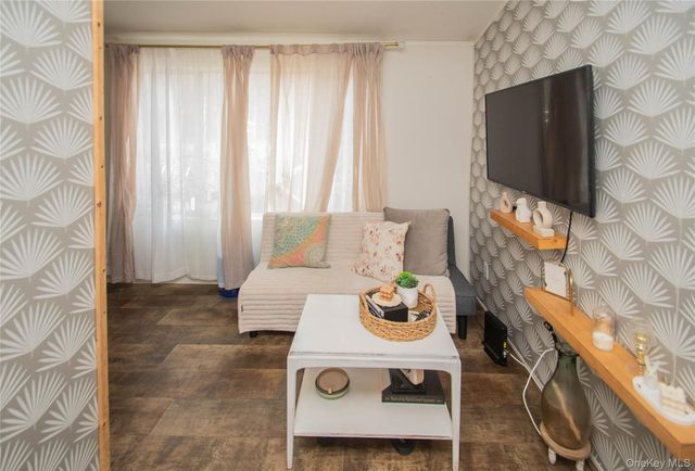 9 Lily Court, Highland Mills, NY 10930