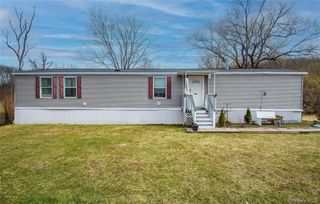 9 Lily Court, Highland Mills, NY 10930