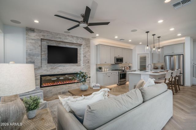 13487 N 156TH Lane, Surprise, AZ 85379