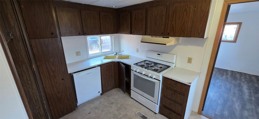 1805 Joslyn Street 215, Helena, MT 59601 photo 4