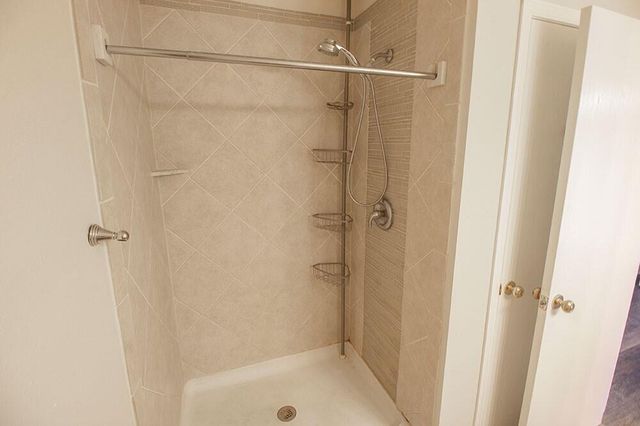 1603 E SMILEY LN, Columbia, MO 65202