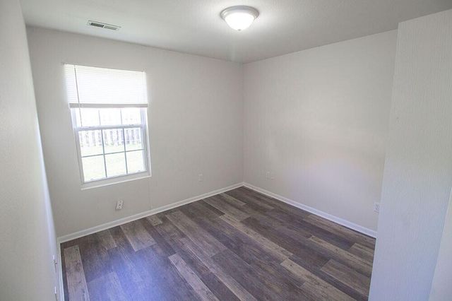 1603 E SMILEY LN, Columbia, MO 65202