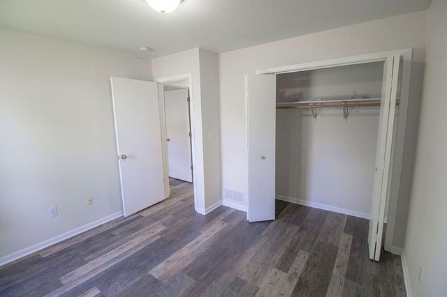 1603 E SMILEY LN, Columbia, MO 65202