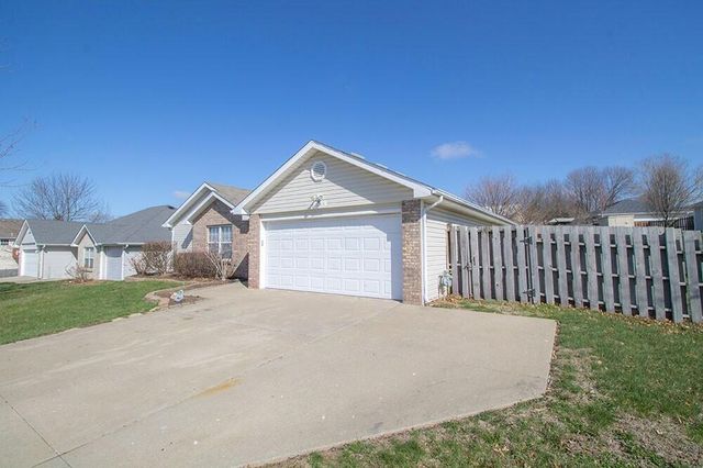 1603 E SMILEY LN, Columbia, MO 65202