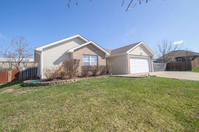 1603 E SMILEY LN, Columbia, MO 65202