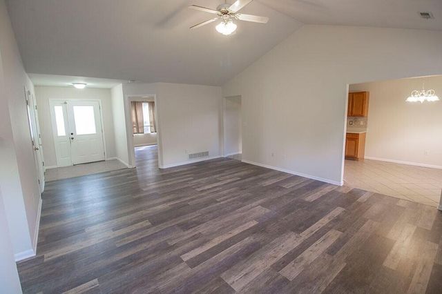 1603 E SMILEY LN, Columbia, MO 65202