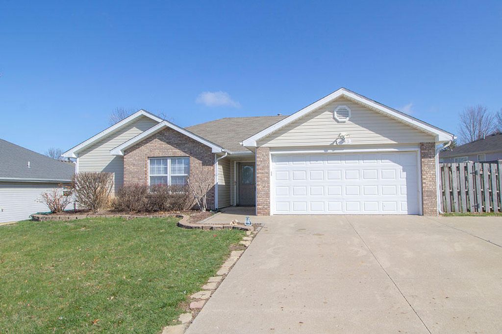 1603 E SMILEY LN, Columbia, MO 65202
