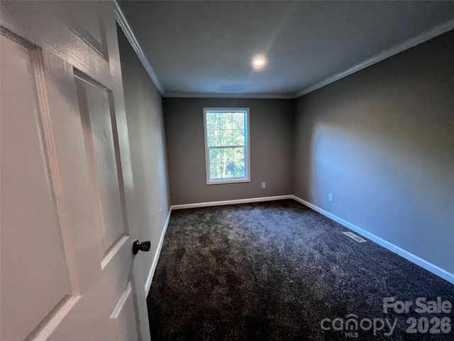 3153 Bear Trail Drive, Lenoir, NC 28645
