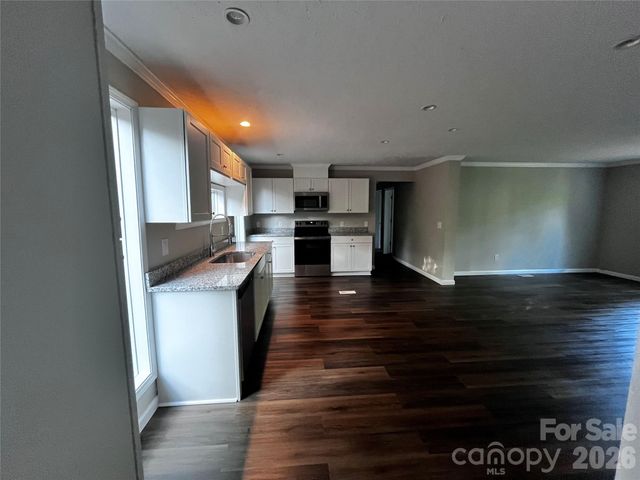 3153 Bear Trail Drive, Lenoir, NC 28645