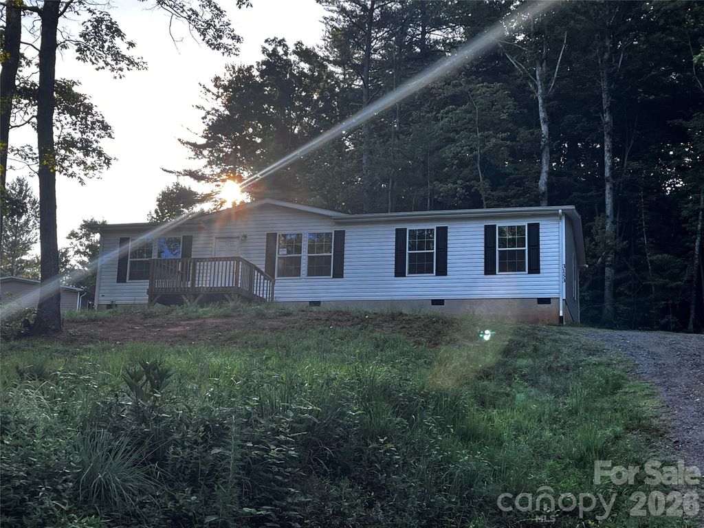 3153 Bear Trail Drive, Lenoir, NC 28645