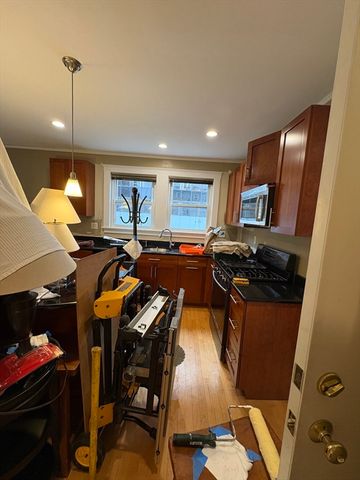 22 Centre St 3, Cambridge, MA 02139