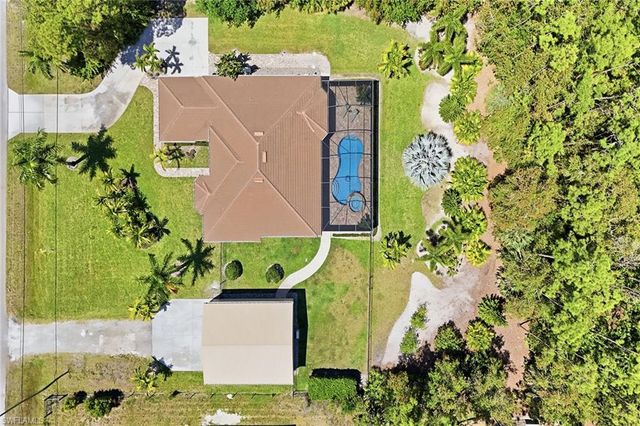 25483 Luci DR, Bonita Springs, FL 34135