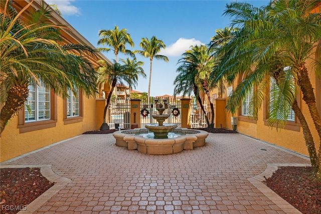 15585 Ocean Walk CIR 215, Fort Myers, FL 33908