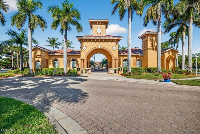 15585 Ocean Walk CIR 215, Fort Myers, FL 33908