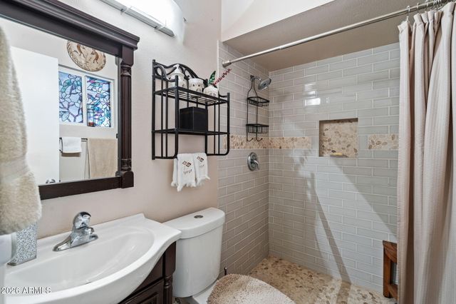 421 E BEHREND Drive E, Phoenix, AZ 85024