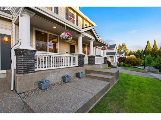 23832 Sw HERON LAKES Dr, Sherwood, OR 97140