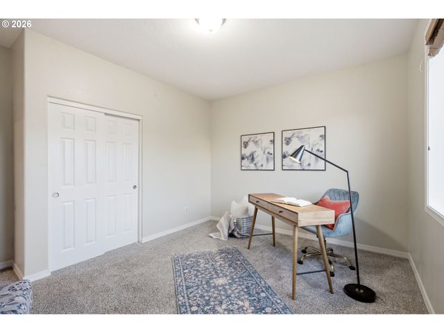 23832 Sw HERON LAKES Dr, Sherwood, OR 97140