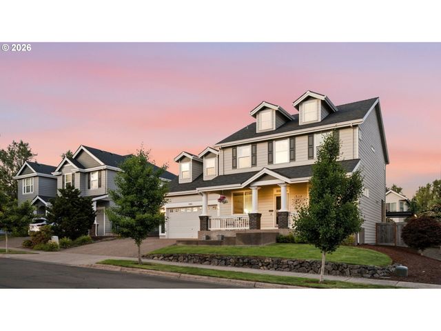 23832 Sw HERON LAKES Dr, Sherwood, OR 97140