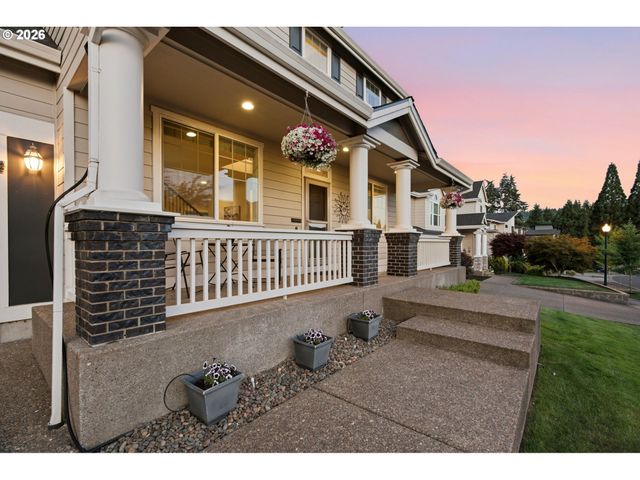 23832 Sw HERON LAKES Dr, Sherwood, OR 97140