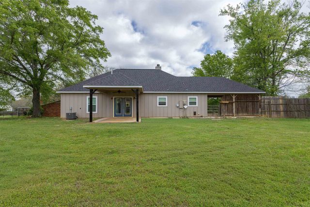 315 Ridge Ln, Kilgore, TX 75662