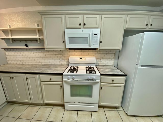 140 Llama LOOP, Kyle, TX 78640