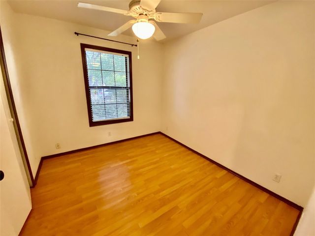 140 Llama LOOP, Kyle, TX 78640