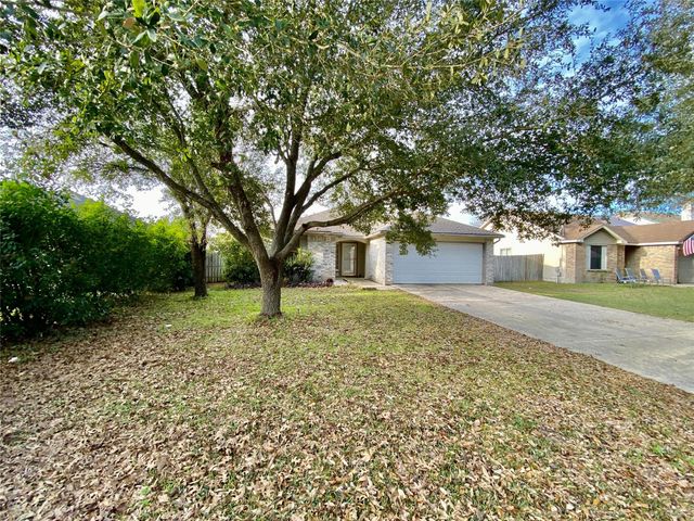 140 Llama LOOP, Kyle, TX 78640