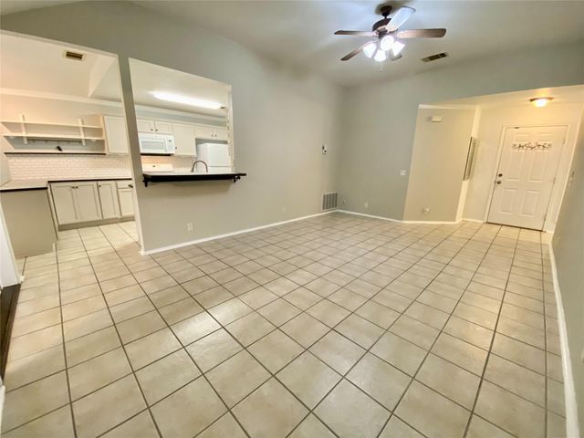 140 Llama LOOP, Kyle, TX 78640